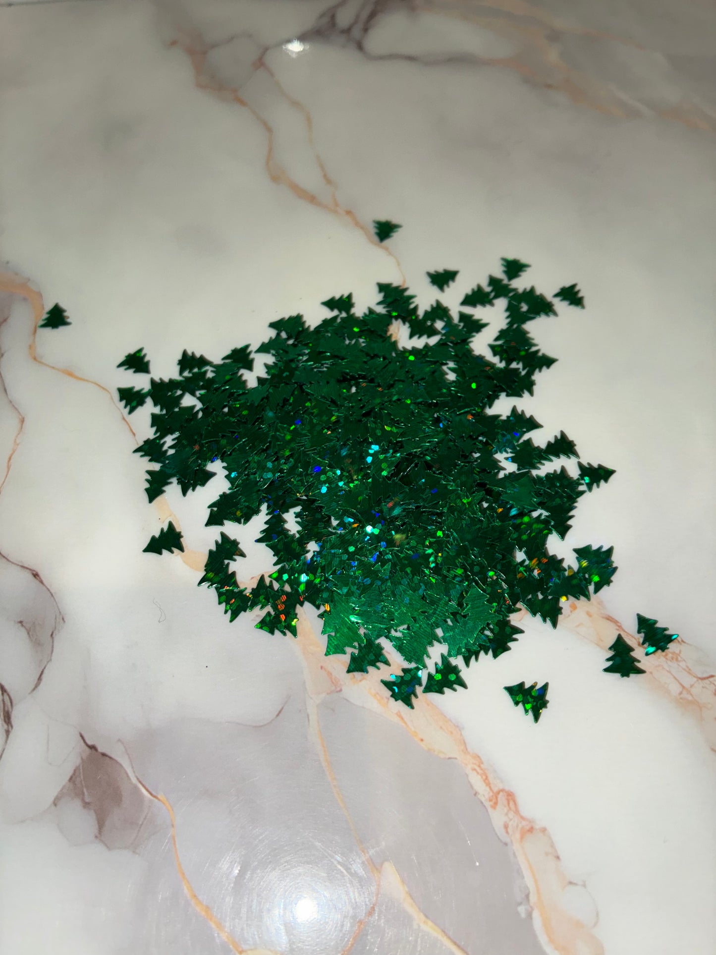 Christmas Tree (Snowglobe Add-In)