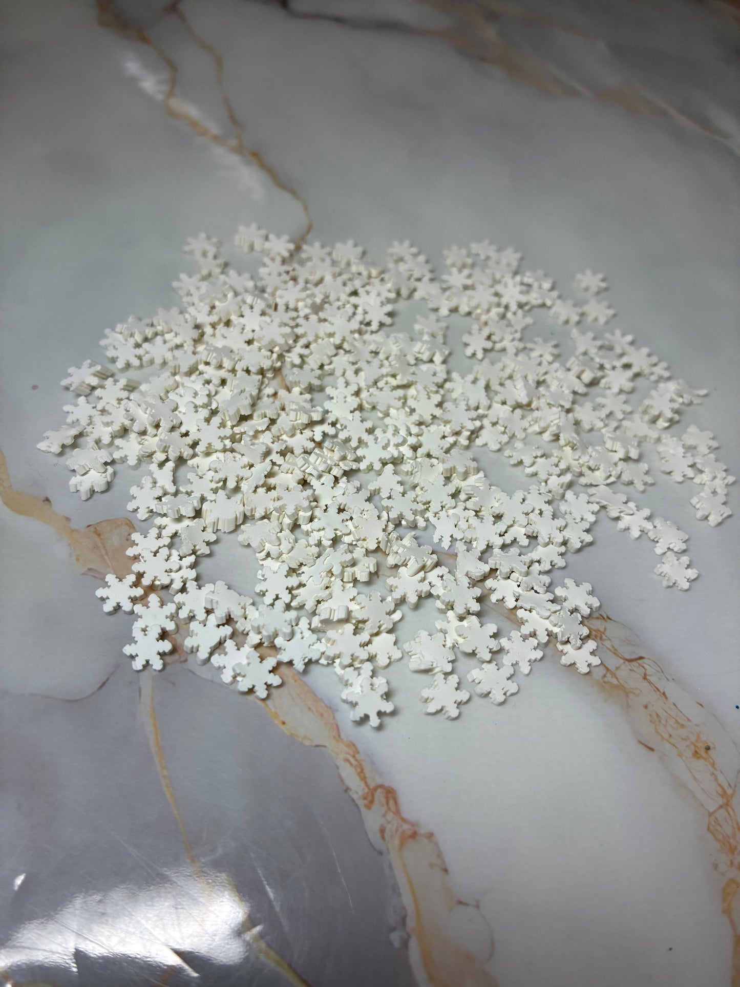 Snowflake Pieces(Snowglobe Add-In)